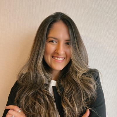 Luna Mendoza - Social Media Manager